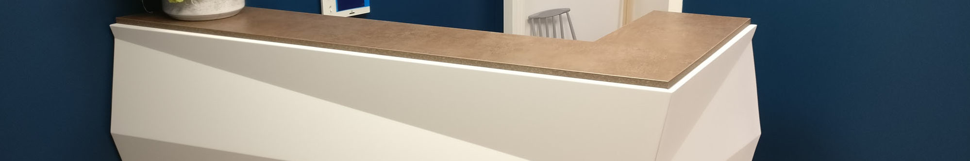 Banque accueil sur mesure métal bois origami design pliage moderne originale fabricant français