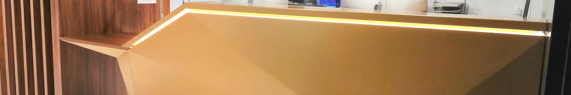 banque-accueil-metal-bois-design-origami-france-dijon-fabricant-9